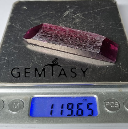 Piedra en bruto para tallar - Berilo rojo Púrpura cultivada en laboratorio hidrotermal de 119,65 ct
