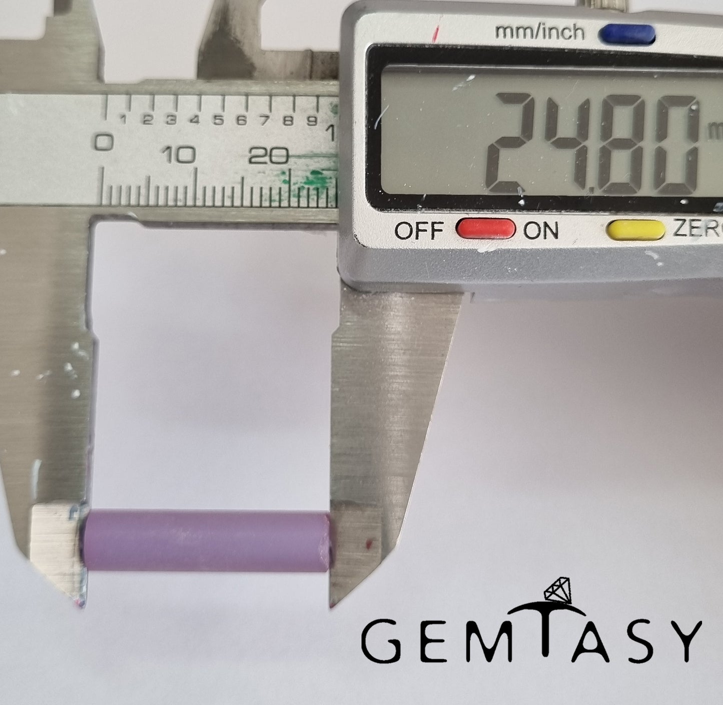 Piedra en bruto para facetar - Alejandrita Czochralski (Extraído) cultivado en laboratorio 6,4mm 14-15ct