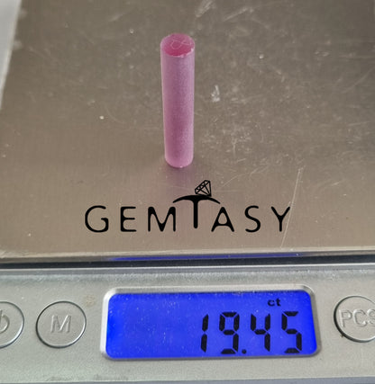 Piedra en bruto para facetar - Alejandrita Czochralski (Extraído) cultivado en laboratorio 6,4mm 18-19ct