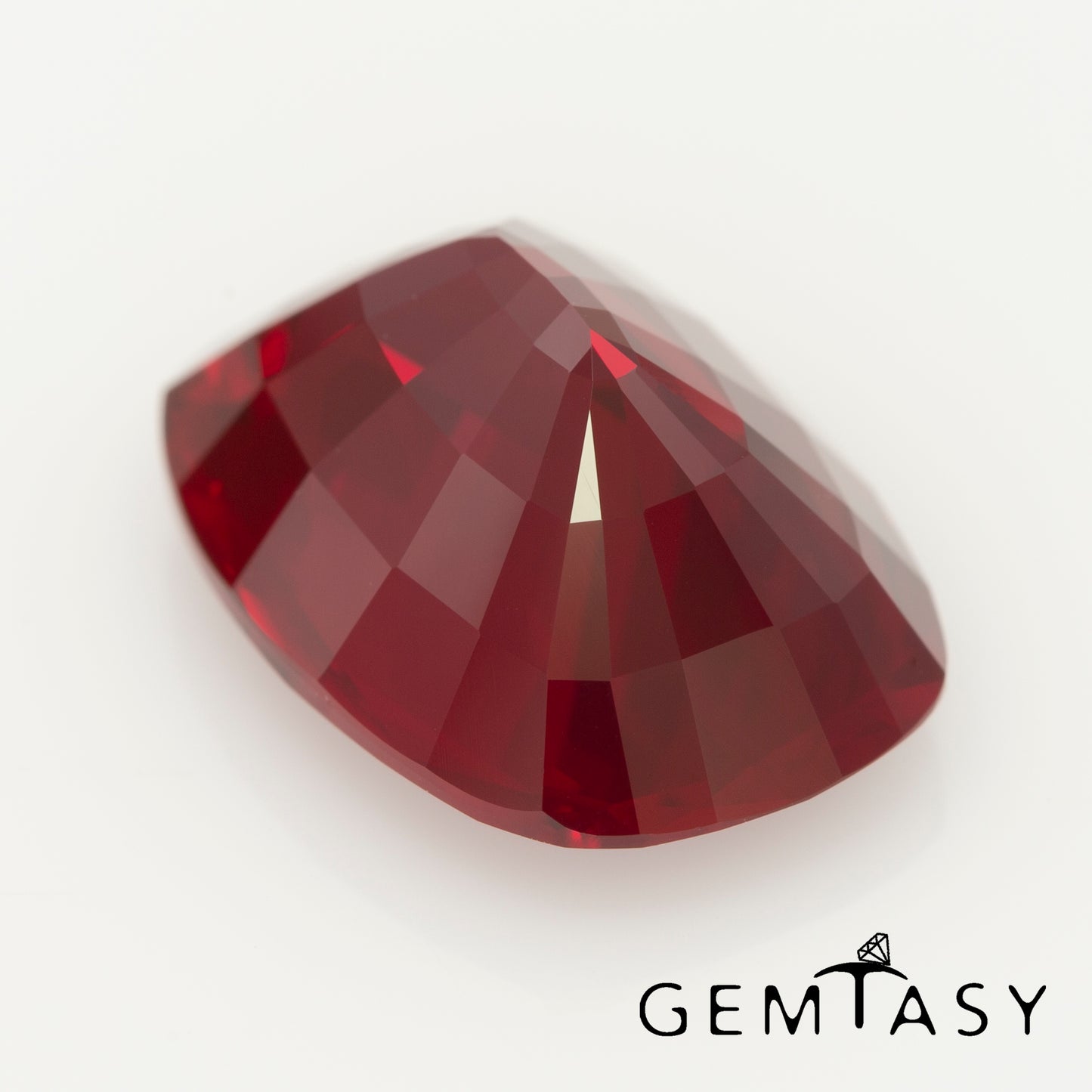 Cut stone - Ruby Pigeon blood Czochralski (Pulled) lab grown, facet Cushion 14x10mm 8.35ct