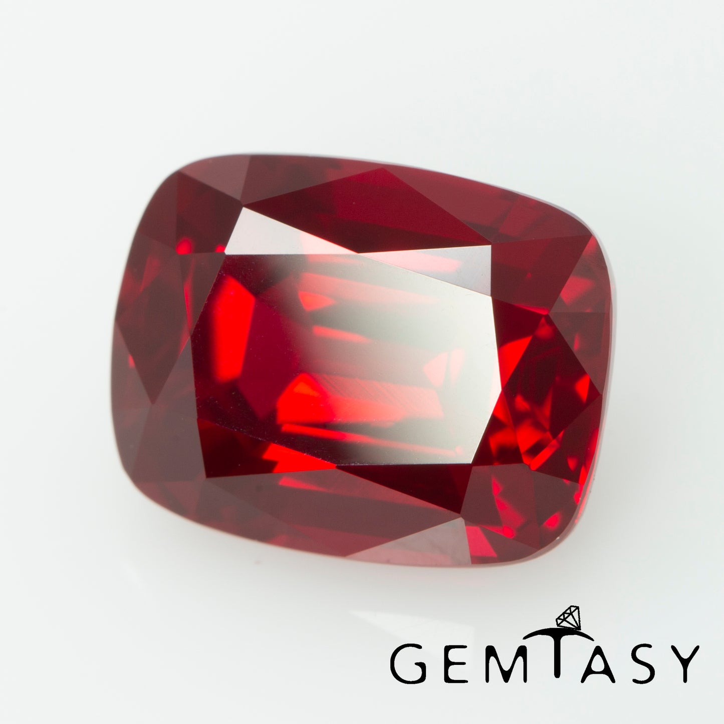 Cut stone - Ruby Pigeon blood Czochralski (Pulled) lab grown, facet Cushion 9x7mm 3.59ct