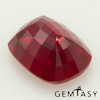 Cut stone - Ruby Pigeon blood Czochralski (Pulled) lab grown, facet Cushion 9x7mm 2.92-3.25ct