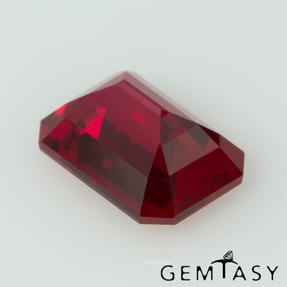 Cut stone - Ruby Pigeon blood Czochralski (Pulled) lab grown, facet Octagon 7x5mm 1.09-1.40ct