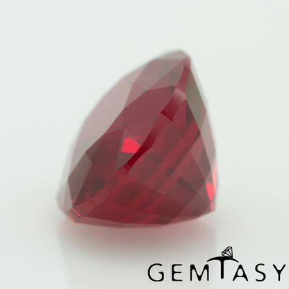 Cut stone - Ruby Pigeon blood Czochralski (Pulled) lab grown, facet Oval 10x8mm 3.74-3.88ct