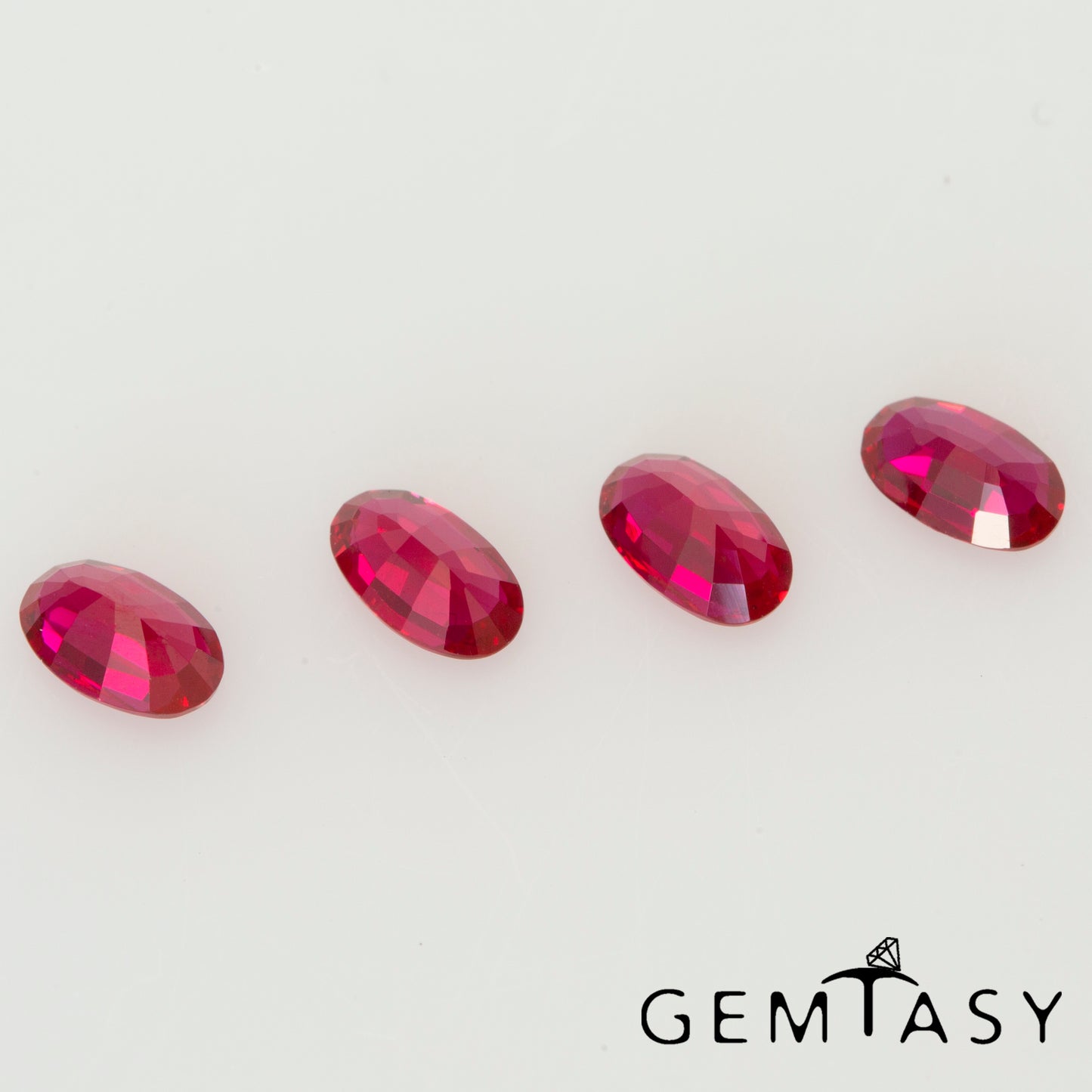 Cut stone - Ruby Pigeon blood Czochralski (Pulled) lab grown, facet Oval 5x3mm 0.29-0.30ct