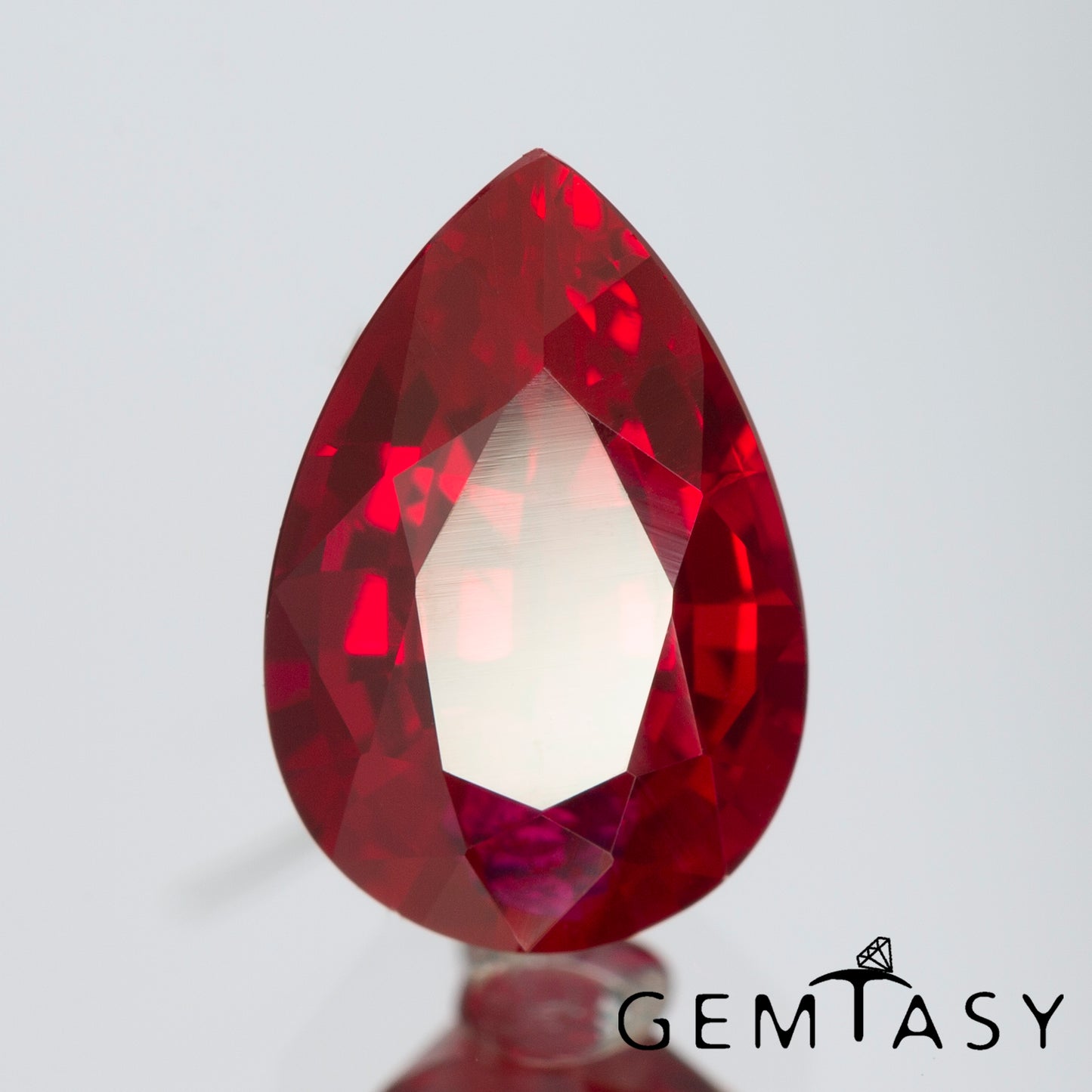 Cut stone - Ruby Pigeon blood Czochralski (Pulled) lab grown, facet Pear 9x6mm 1.61-1.84ct