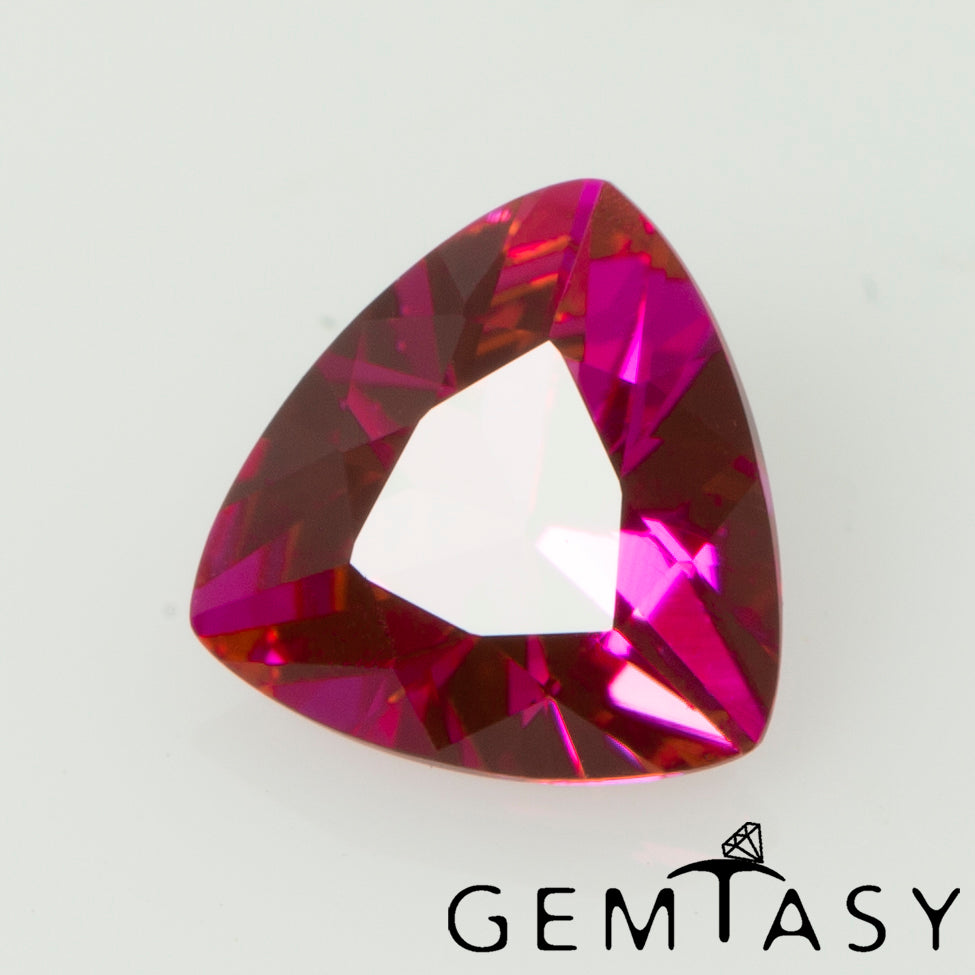 Cut stone - Ruby Pink Czochralski (Pulled) lab grown, facet Trilliant 5x5x5mm 0.44-0.68ct