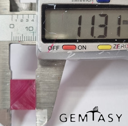 Piedra en bruto para facetar - Rubí rosado Czochralski (Pulled) cultivada en laboratorio 20-24ct