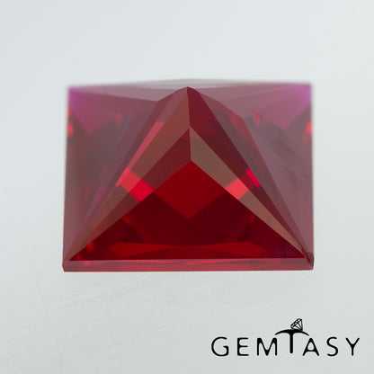 Cut stone - Ruby Pigeon blood Czochralski (Pulled) lab grown, facet Princess 11x11mm 6.65ct