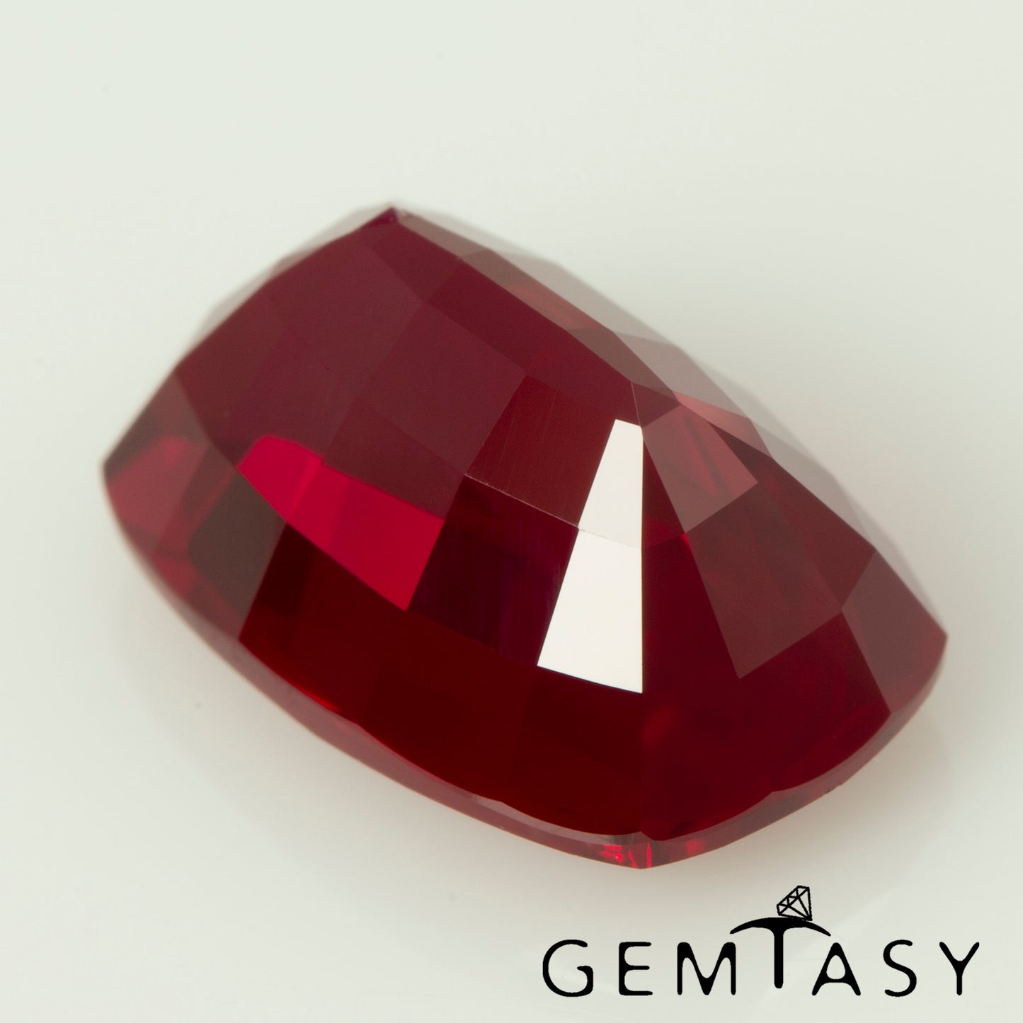 Cut stone - Ruby Pigeon blood Czochralski (Pulled) lab grown, facet Cushion 12x8mm 5.12-5.73ct