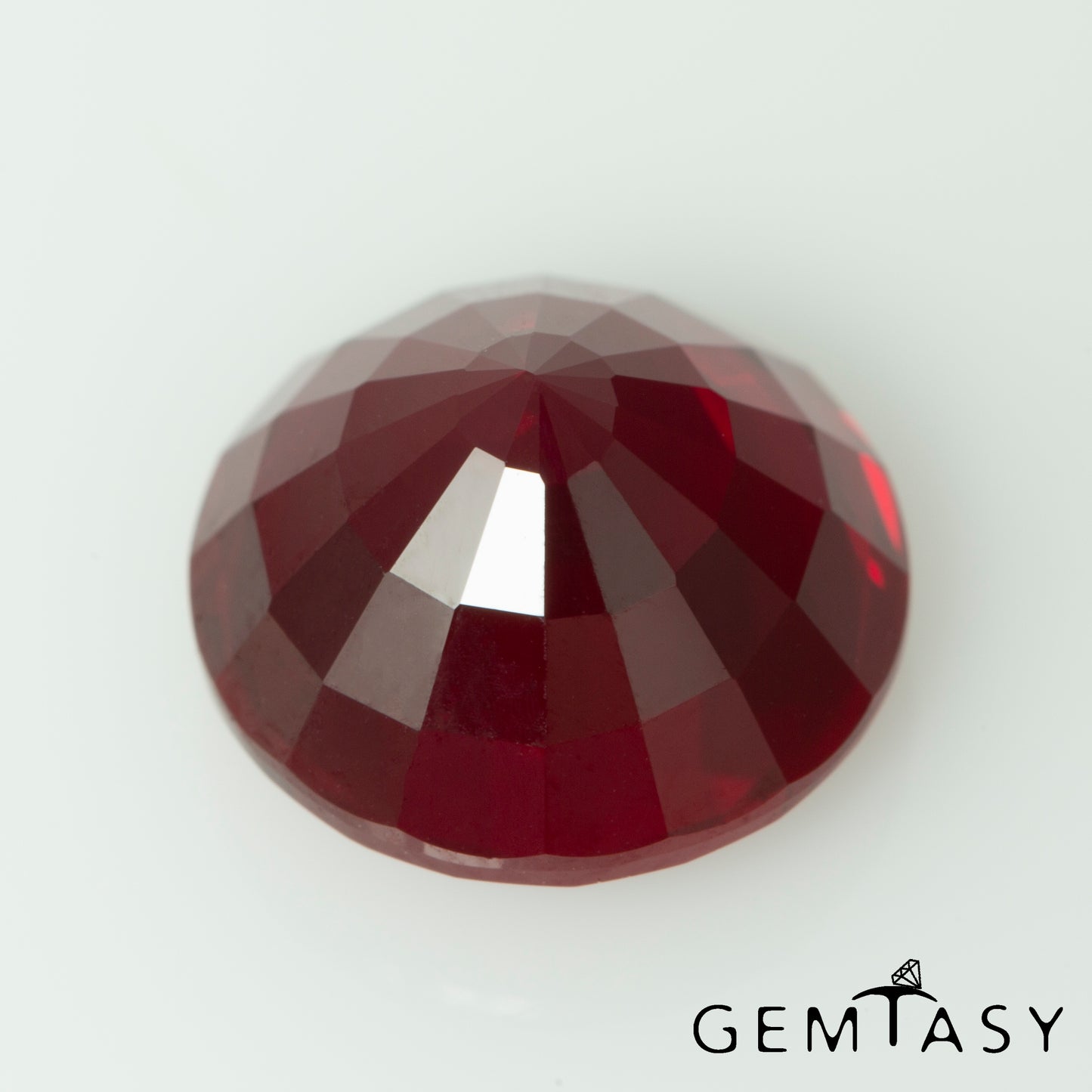 Cut stone - Ruby Pigeon blood Czochralski (Pulled) lab grown, facet Round 10mm 5.72ct