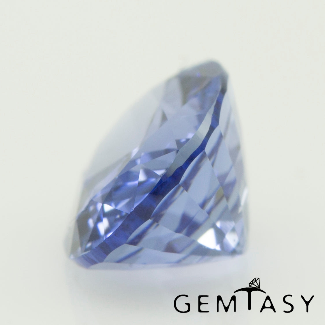 Pierre taillée - Saphir Bleuet bleu Czochralski (Tiré) cultivé en laboratoire, facette Ovale 8x6mm 1,51-1,66ct