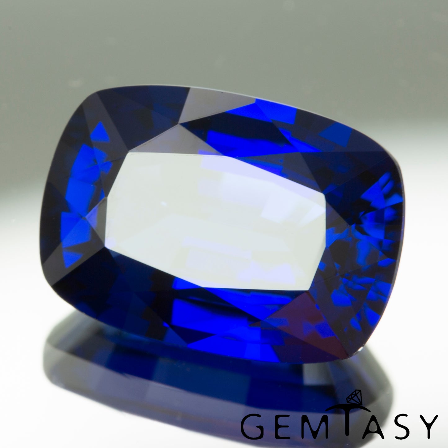 Cut stone - Sapphire Royal Blue Czochralski (Pulled) lab grown, facet Cushion 14x10mm 8.72-9.03ct