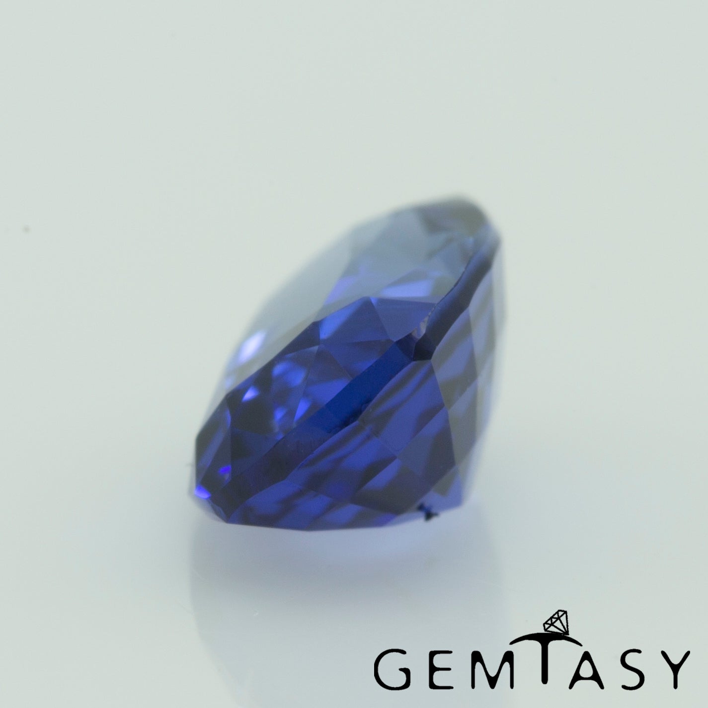 Cut stone - Sapphire Cornflower Blue Czochralski (Pulled) lab grown, facet Cushion 7x5mm 1.00-1.15ct