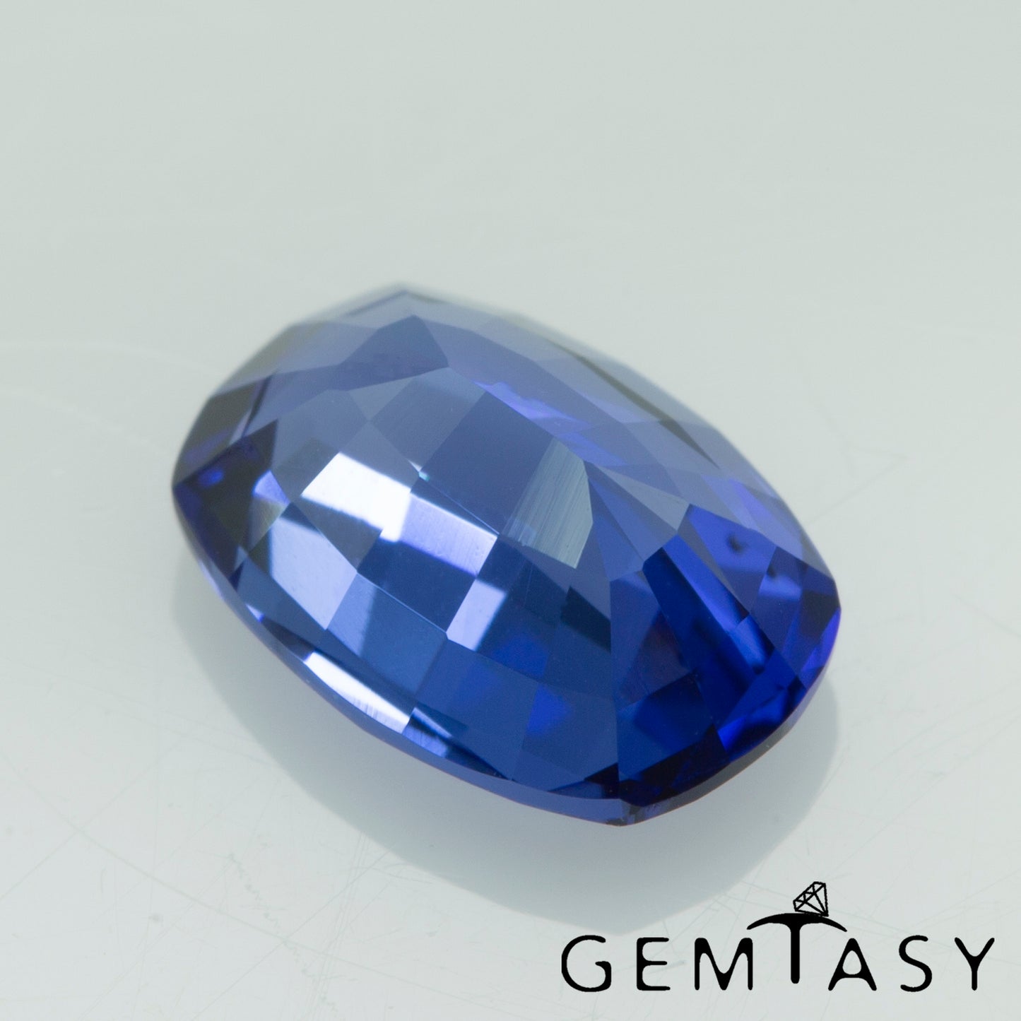 Cut stone - Sapphire Cornflower Blue Czochralski (Pulled) lab grown, facet Cushion 7x5mm 1.00-1.15ct