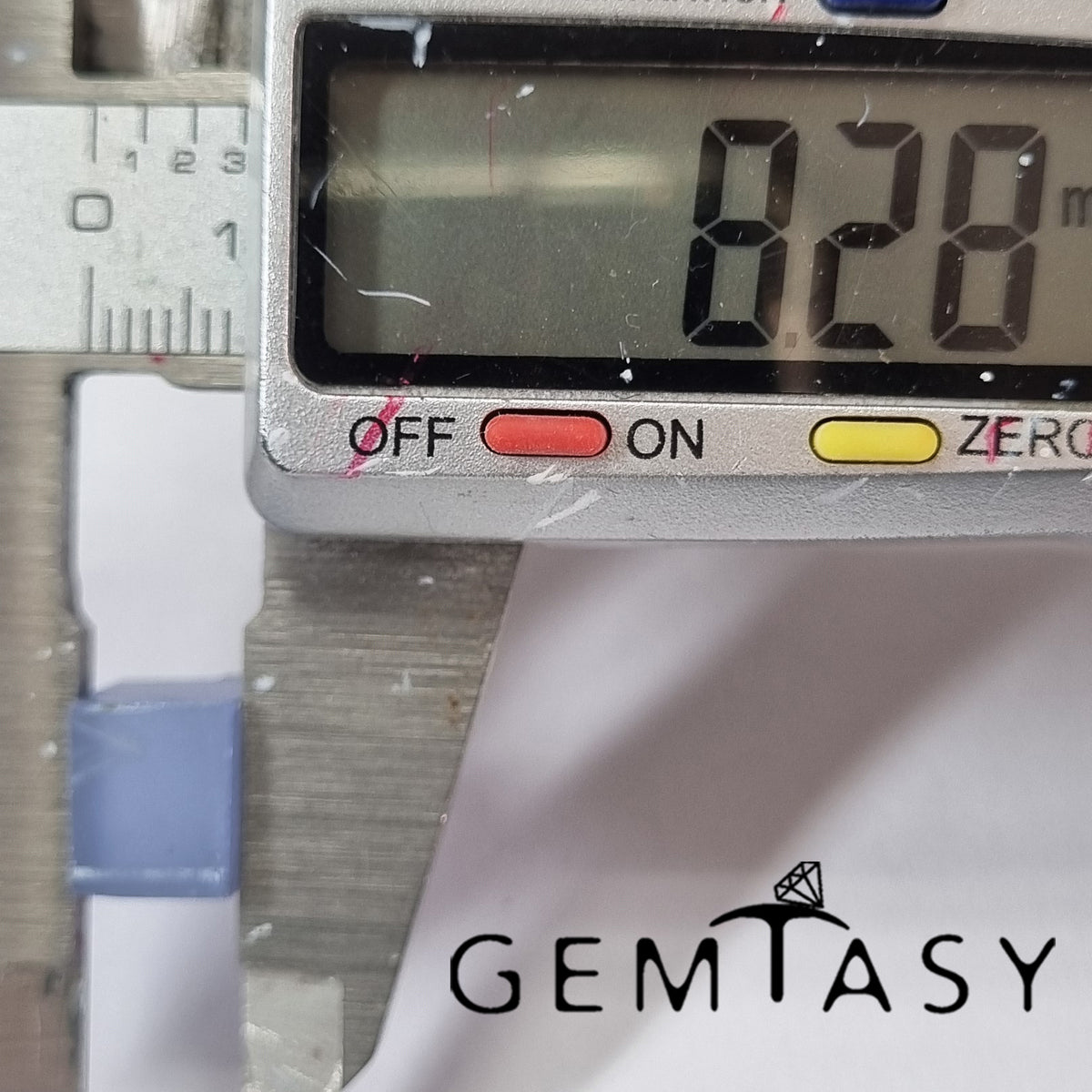 Pietra grezza da sfaccettare - Zaffiro azzurro chiaro Czochralski (tirato) cresciuto in laboratorio 16-19ct