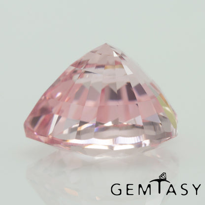 Cut stone - Sapphire Pink light Czochralski (Pulled) lab grown, facet Heart 8.5x8.5mm 3.38ct