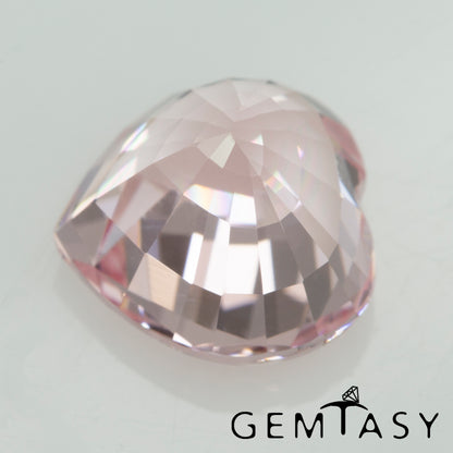 Cut stone - Sapphire Pink light Czochralski (Pulled) lab grown, facet Heart 8.5x8.5mm 3.38ct