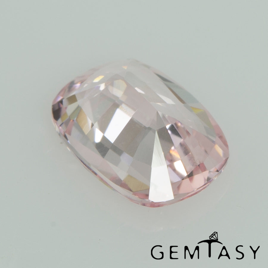 Cut stone - Sapphire Pink light Czochralski (Pulled) lab grown, facet Cushion 7x5mm 0.95ct