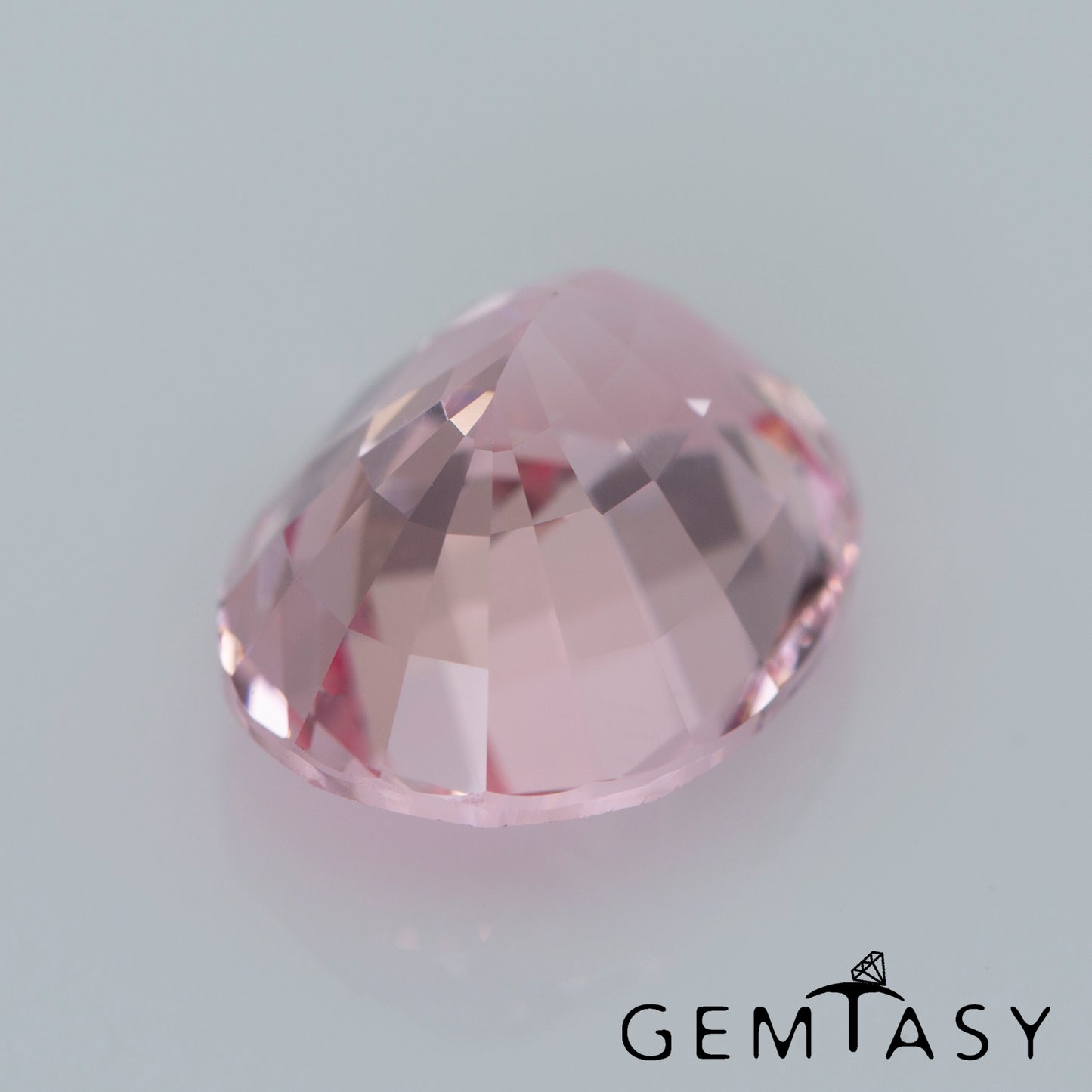 Cut stone - Sapphire Pink light Czochralski (Pulled) lab grown, facet Oval 13x10mm 8.16ct