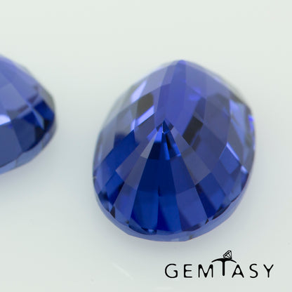 Cut stone - Sapphire Royal Blue Czochralski (Pulled) lab grown, facet Oval 9x6mm 2.16ct