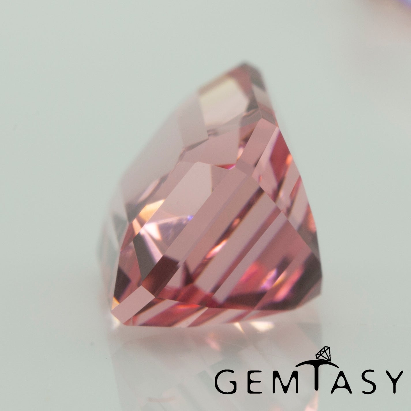 Cut stone - Sapphire Padparadscha Czochralski (Pulled) lab grown, facet Octagon 8x6mm 1.97-2.43ct