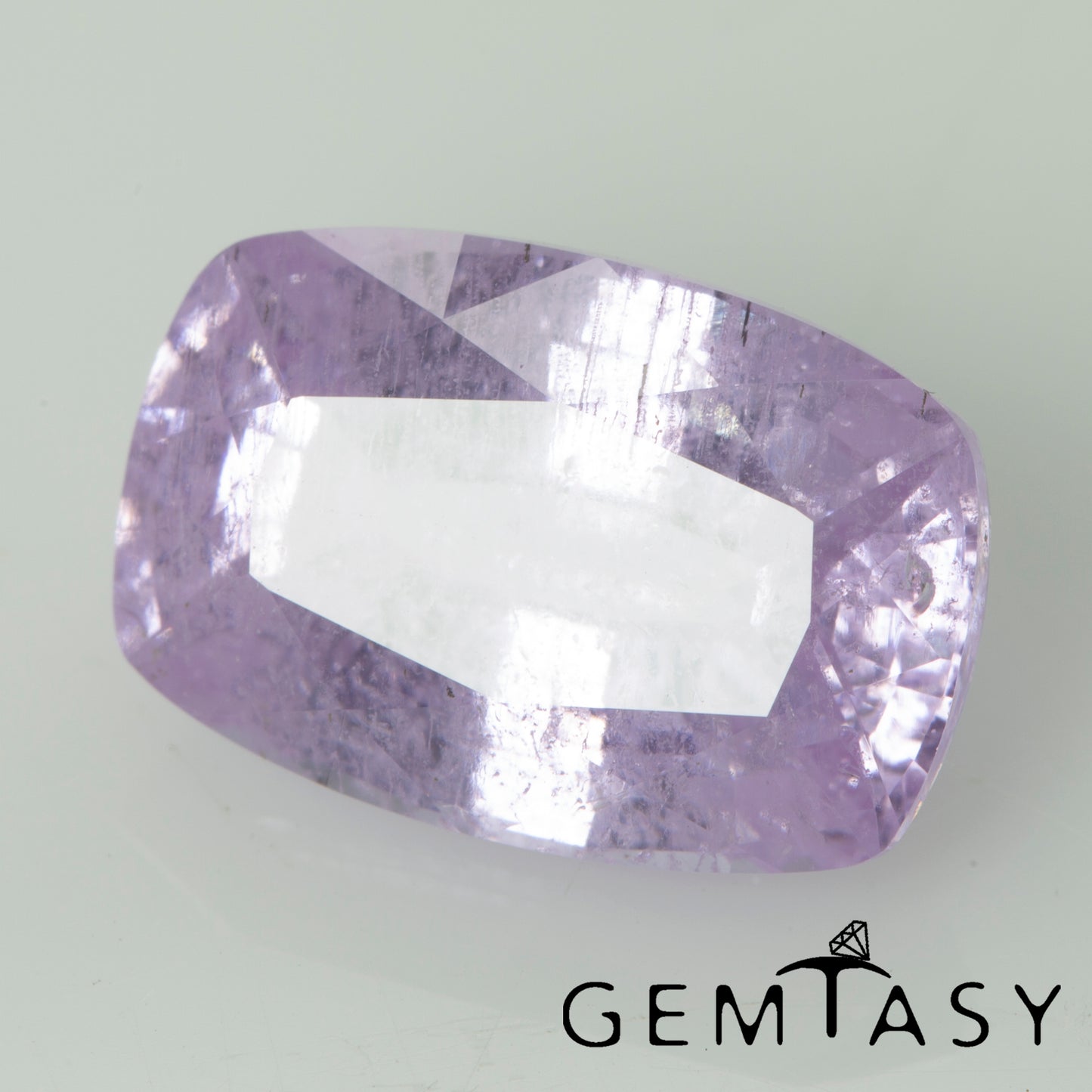 Piedra tallada - Zafiro Violeta Czochralski (Extraído) cultivado en laboratorio, facetado Cojín 12x8mm 5,93-6,54 ct