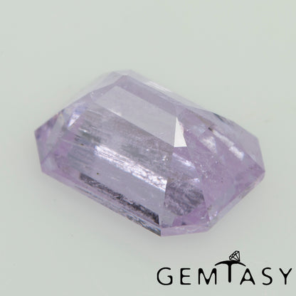 Piedra tallada - Zafiro Violeta Czochralski (Extraído) cultivado en laboratorio, facetado Octágono 8x6mm 2,32-2,51 ct