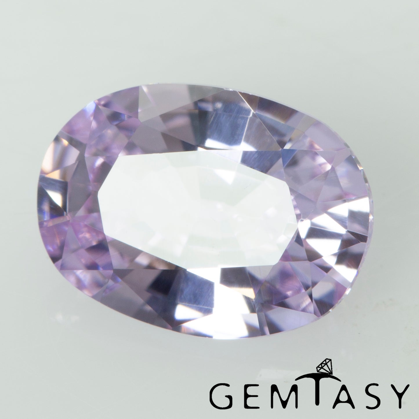 Piedra tallada - Zafiro Violeta Czochralski (Extraído) cultivado en laboratorio, facetado Ovalada 8x6mm 1,60-2,01 ct