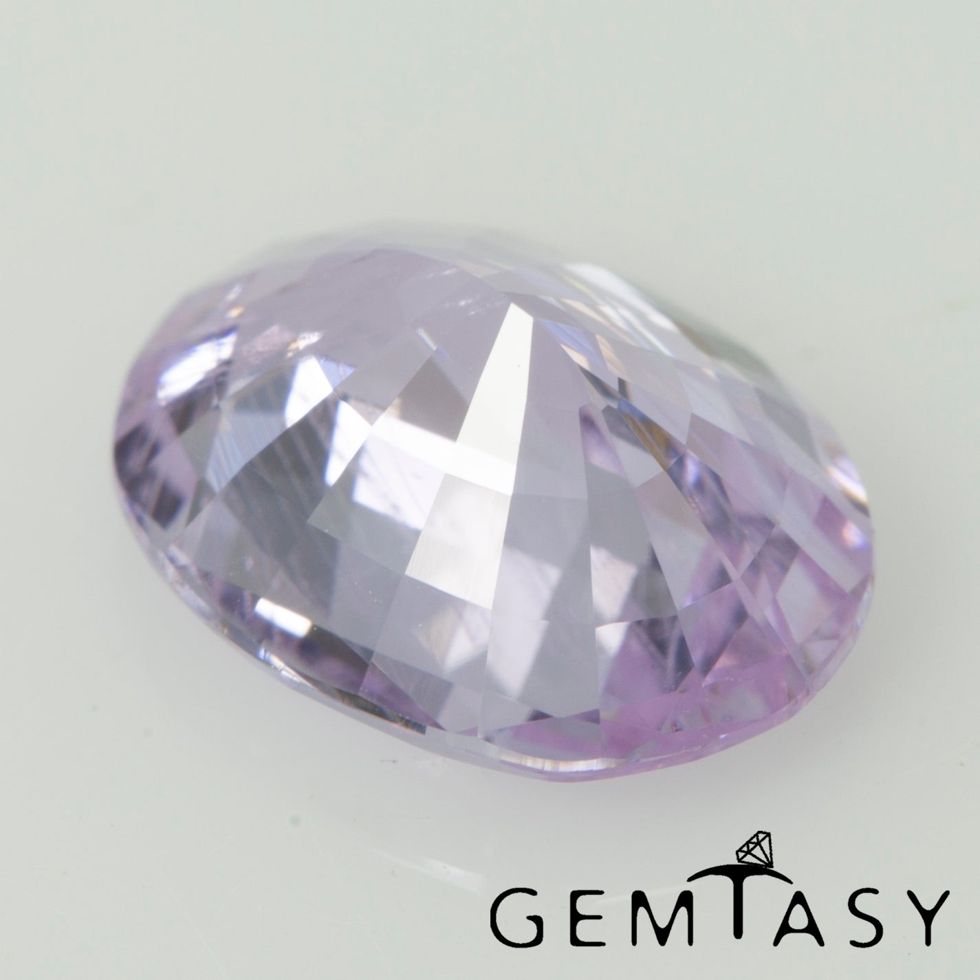 Piedra tallada - Zafiro Violeta Czochralski (Extraído) cultivado en laboratorio, facetado Ovalada 9x7mm 2,36-3,05 ct