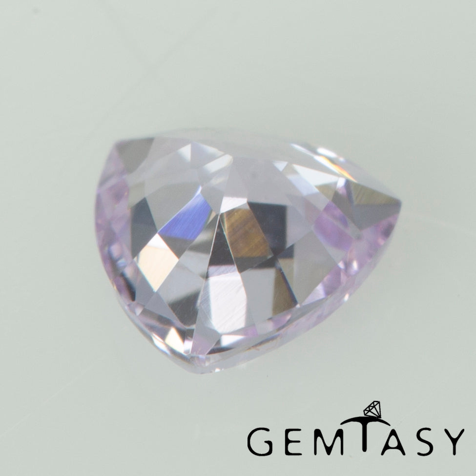 Piedra tallada - Zafiro Violeta Czochralski (Extraído) cultivado en laboratorio, facetado Trillante 4x4mm 0,30-0,42 ct