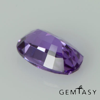 Piedra tallada - Zafiro Violeta Czochralski (Extraído) cultivado en laboratorio, facetado Cojín 6x4mm 0,64ct