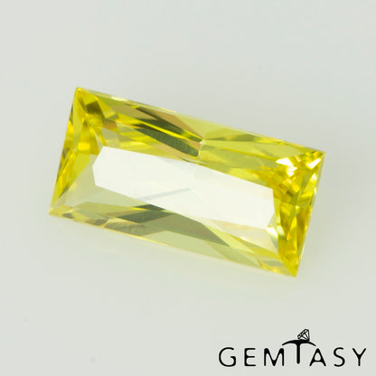 Cut stone - Sapphire Yellow Czochralski (Pulled) lab grown, facet Baguette 8x4mm 1.60ct