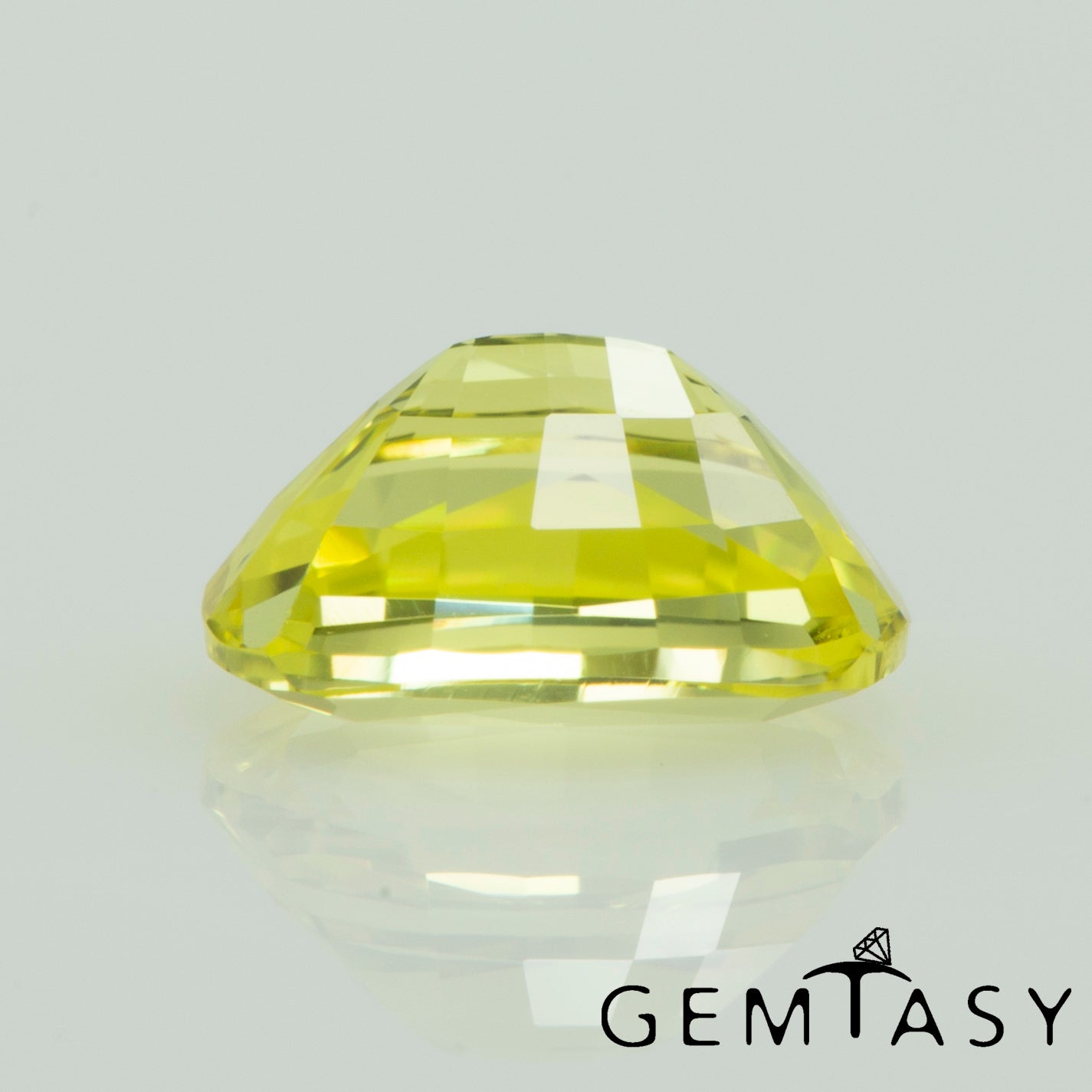 Piedra tallada - Zafiro Amarillo Czochralski (Extraído) cultivado en laboratorio, facetado Cojín 6x4mm 0,63ct