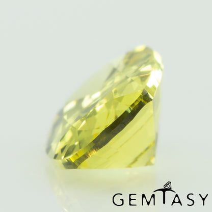 Cut stone - Sapphire Yellow Czochralski (Pulled) lab grown, facet Cushion 7x5mm 1.04ct