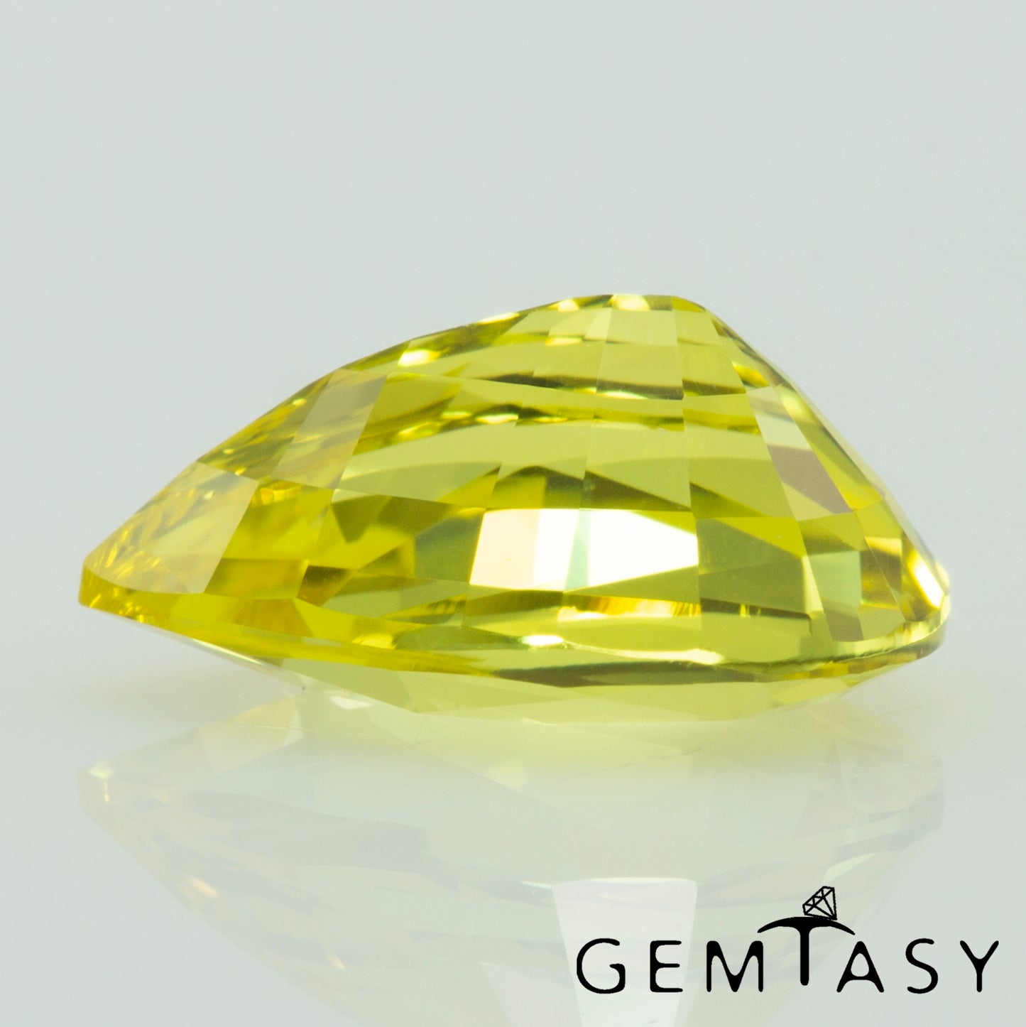 Cut stone - Sapphire Yellow Czochralski (Pulled) lab grown, facet Pear 9x6mm 1.81ct