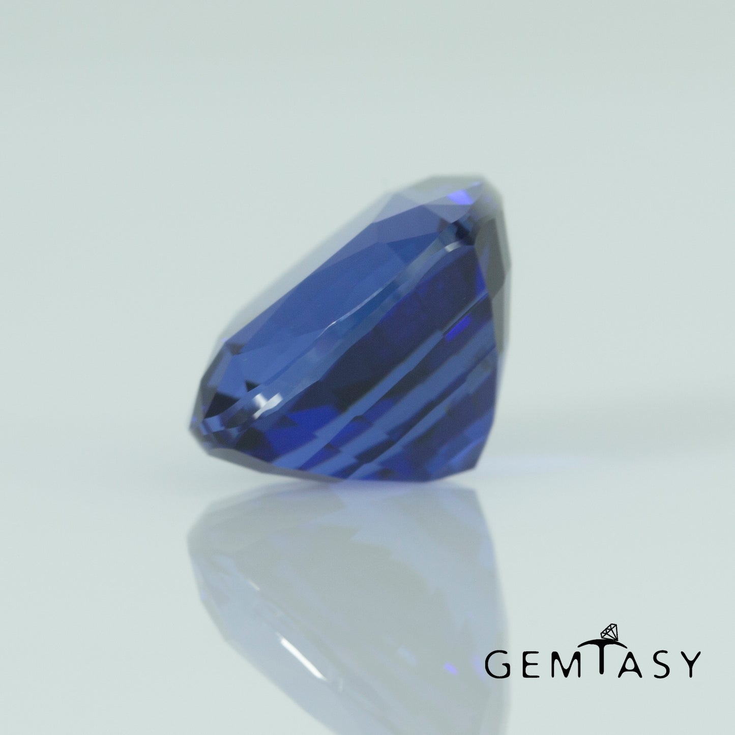 Cut stone - Sapphire Royal Blue Czochralski (Pulled) lab grown, facet Cushion 9x9mm 4.91ct