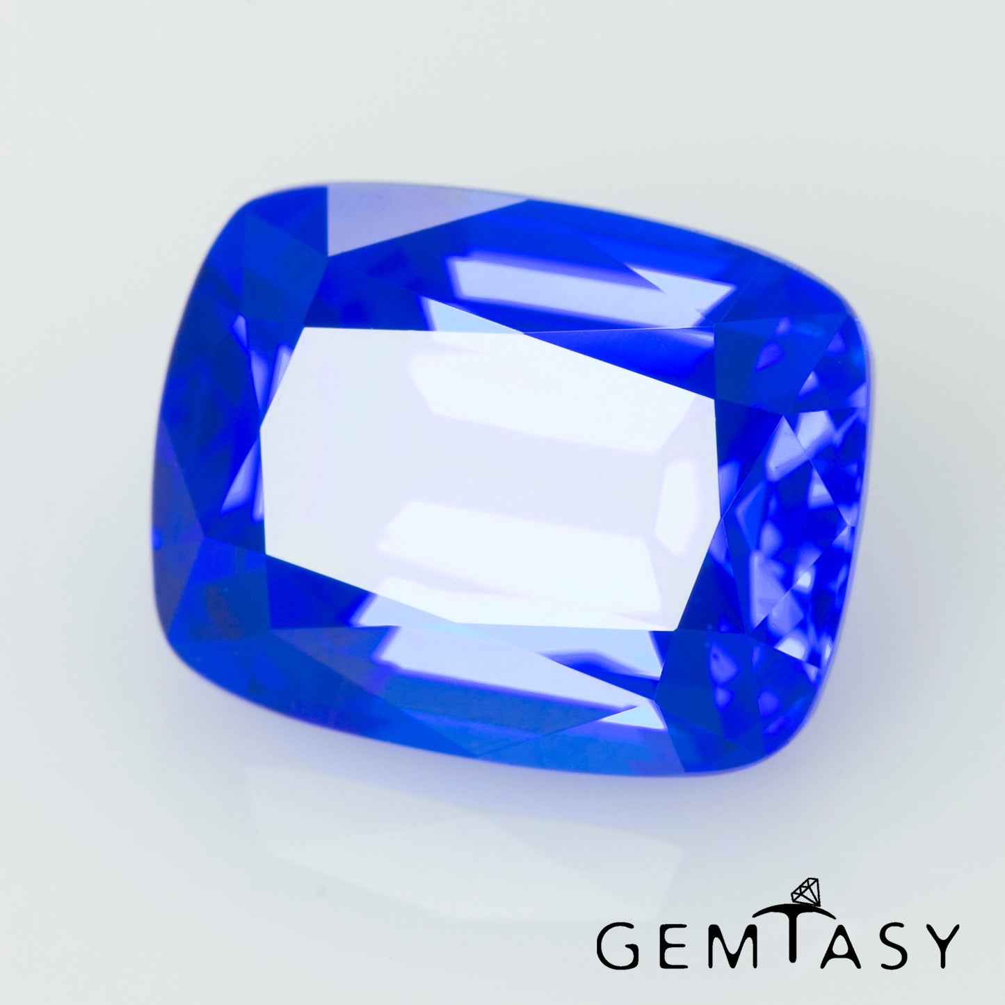 Piedra tallada - Espinel Azul Czochralski (Extraído) cultivado en laboratorio, facetado Cojín 9x7mm 3,26ct