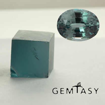 Rough stone for faceting - Sapphire Teal / Steel Blue Czochralski (Pulled) lab grown 47-52 ct