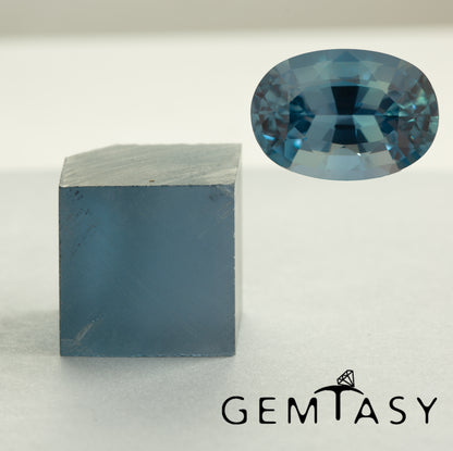 Rough stone for faceting - Sapphire Teal / Steel Blue Czochralski (Pulled) lab grown 47-52 ct