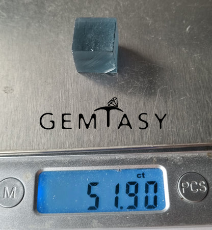 Rough stone for faceting - Sapphire Teal / Steel Blue Czochralski (Pulled) lab grown 47-52 ct