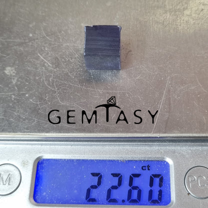 Rough stone for faceting - Sapphire Violet Blue Czochralski (Pulled) lab grown 20-24ct