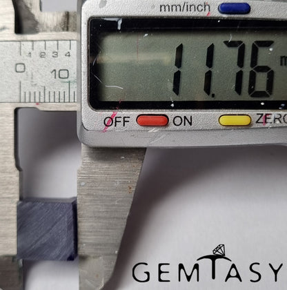 Rough stone for faceting - Sapphire Violet Blue Czochralski (Pulled) lab grown 20-24ct