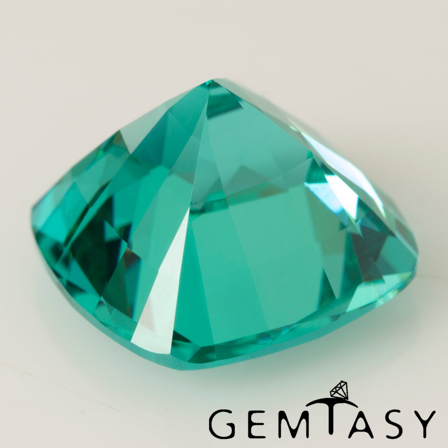 Pierre taillée - Paraiba YAG Czochralski (Tiré) cultivé en laboratoire, facette Coussin 11x11mm 8,44-9,38 ct