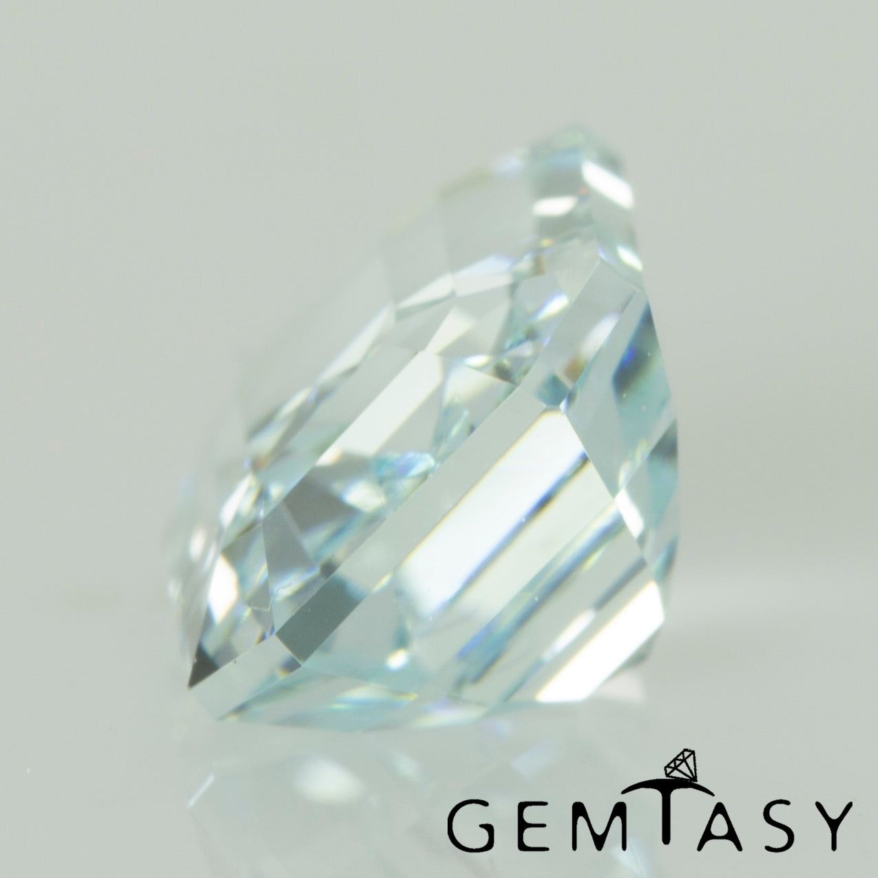 Cut stone - Paraiba YAG Czochralski (Pulled) lab grown, facet Octagon 8x6mm 2.73ct