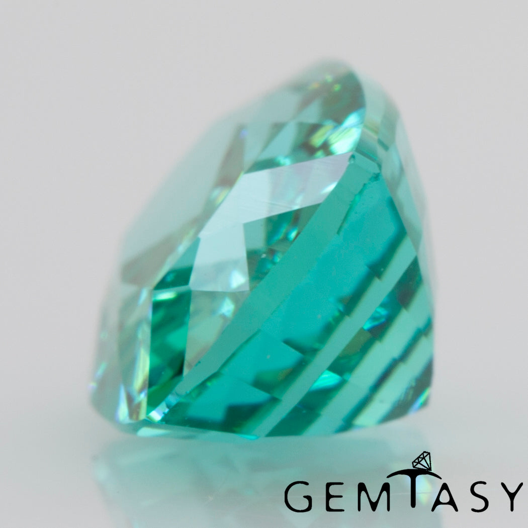 Pierre taillée - Paraiba YAG Czochralski (Tiré) cultivé en laboratoire, facette Coussin 12x8mm 6,11-6,93 ct