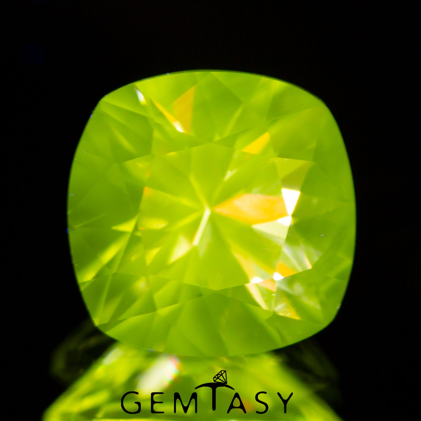 Cut stone - YAG Yellow neon Czochralski (Pulled) lab grown, facet Cushion 8x8mm 3.35ct