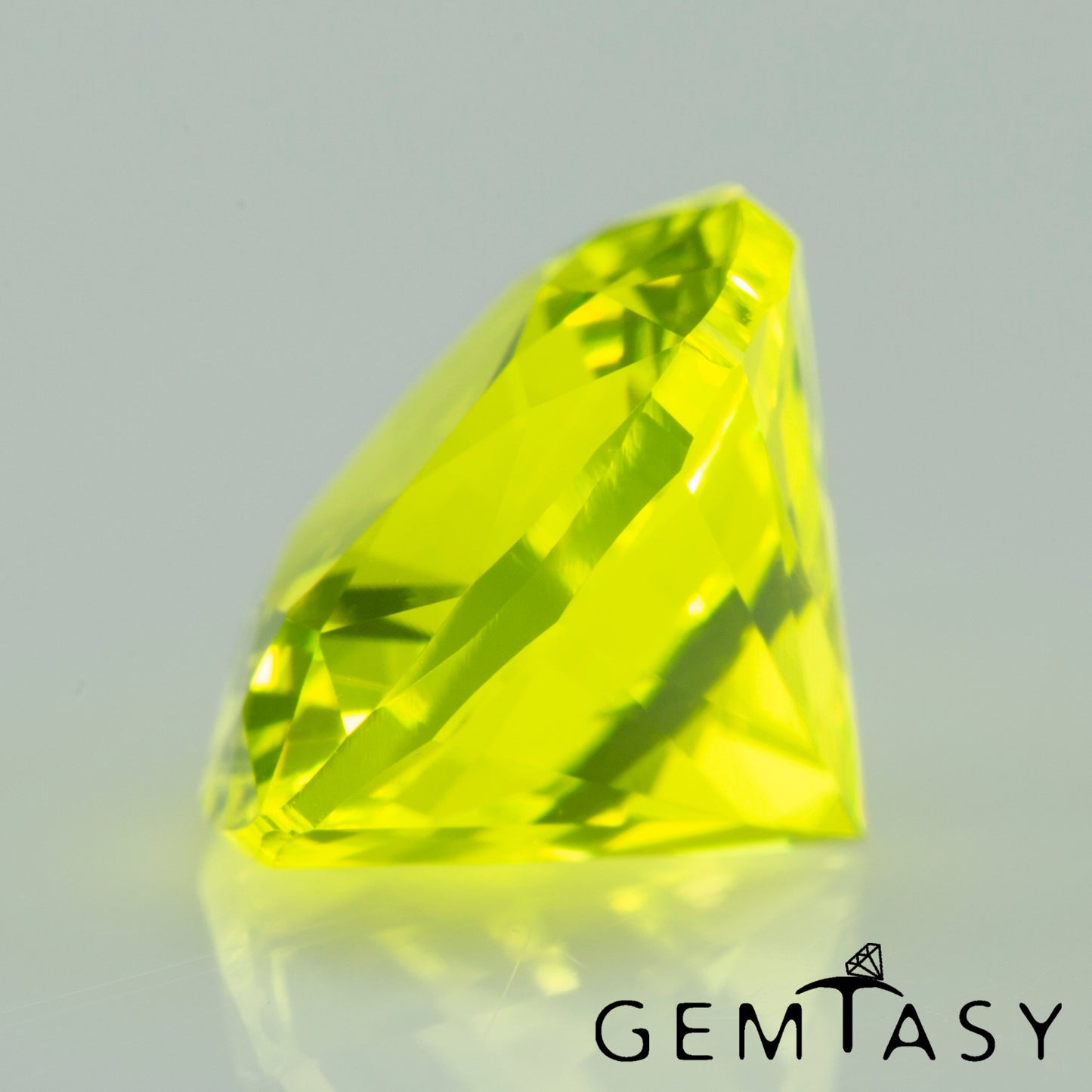 Cut stone - YAG Yellow neon Czochralski (Pulled) lab grown, facet Cushion 8x8mm 3.35ct