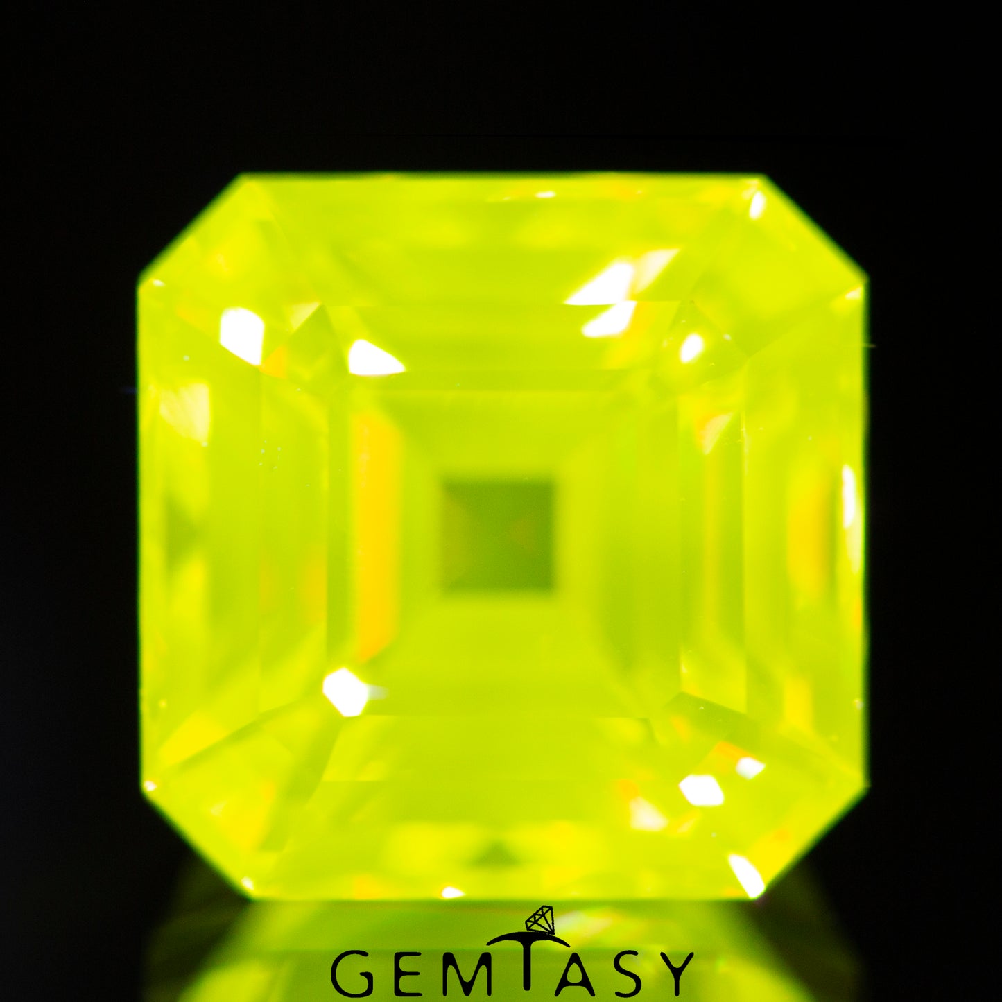 Cut stone - YAG Yellow neon Czochralski (Pulled) lab grown, facet Octagon 9x9mm 6.55ct