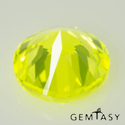 Pierre taillée - YAG Jaune fluo Czochralski (Tiré) cultivé en laboratoire, facette Rond 8mm 2,39-2,71ct